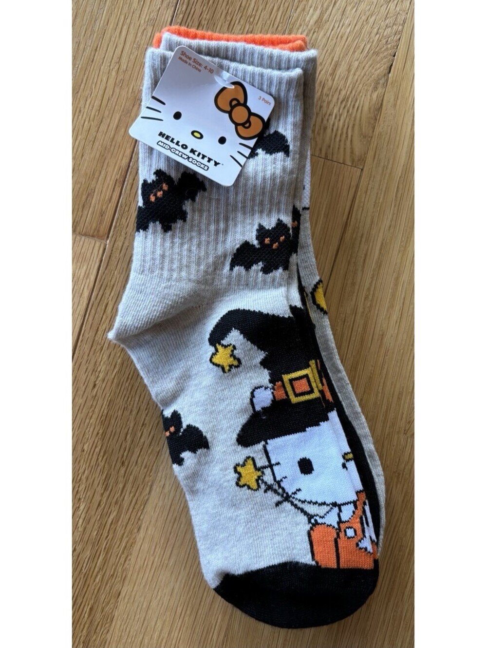 Sanrio Hello Kitty Halloween Socks 3 Pair Womens 4-10 Bats Candy Corn Witch NWT